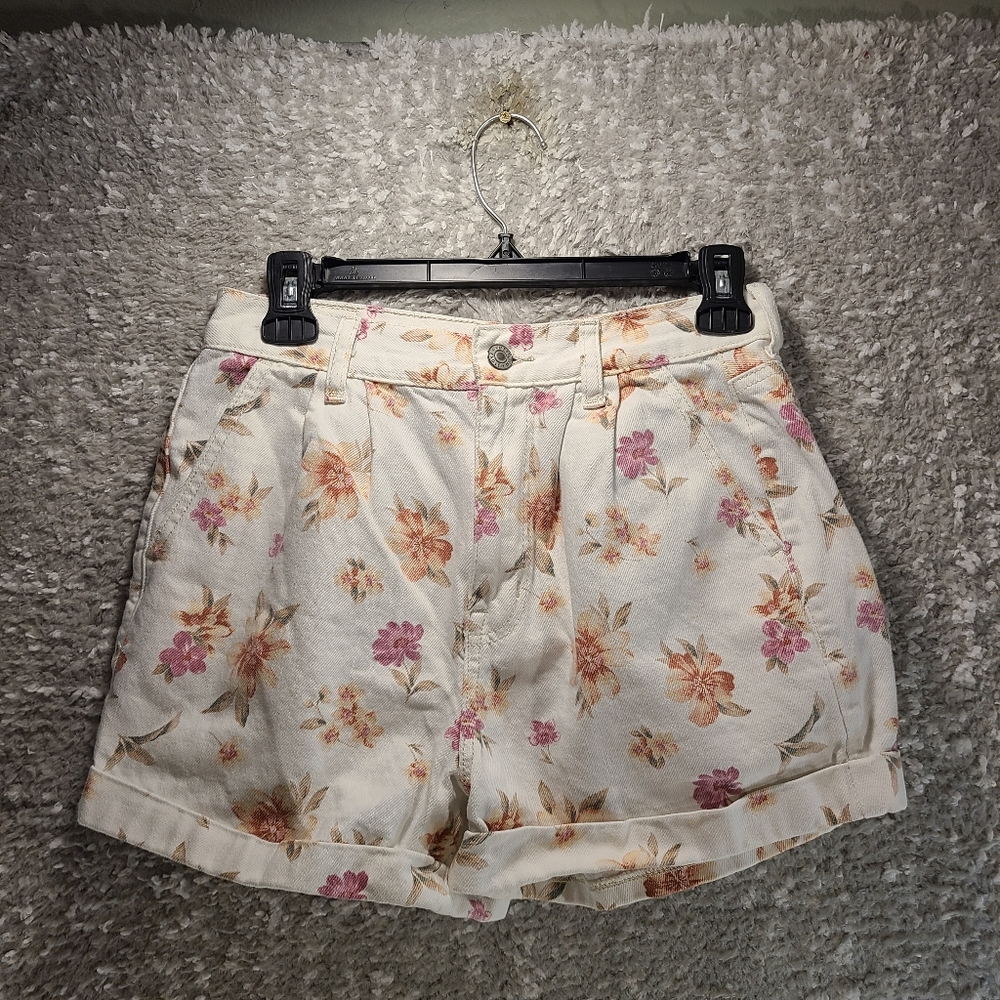 American Eagle Womens Floral Denim Cuffed Shorts Size 2 Pockets Cottage